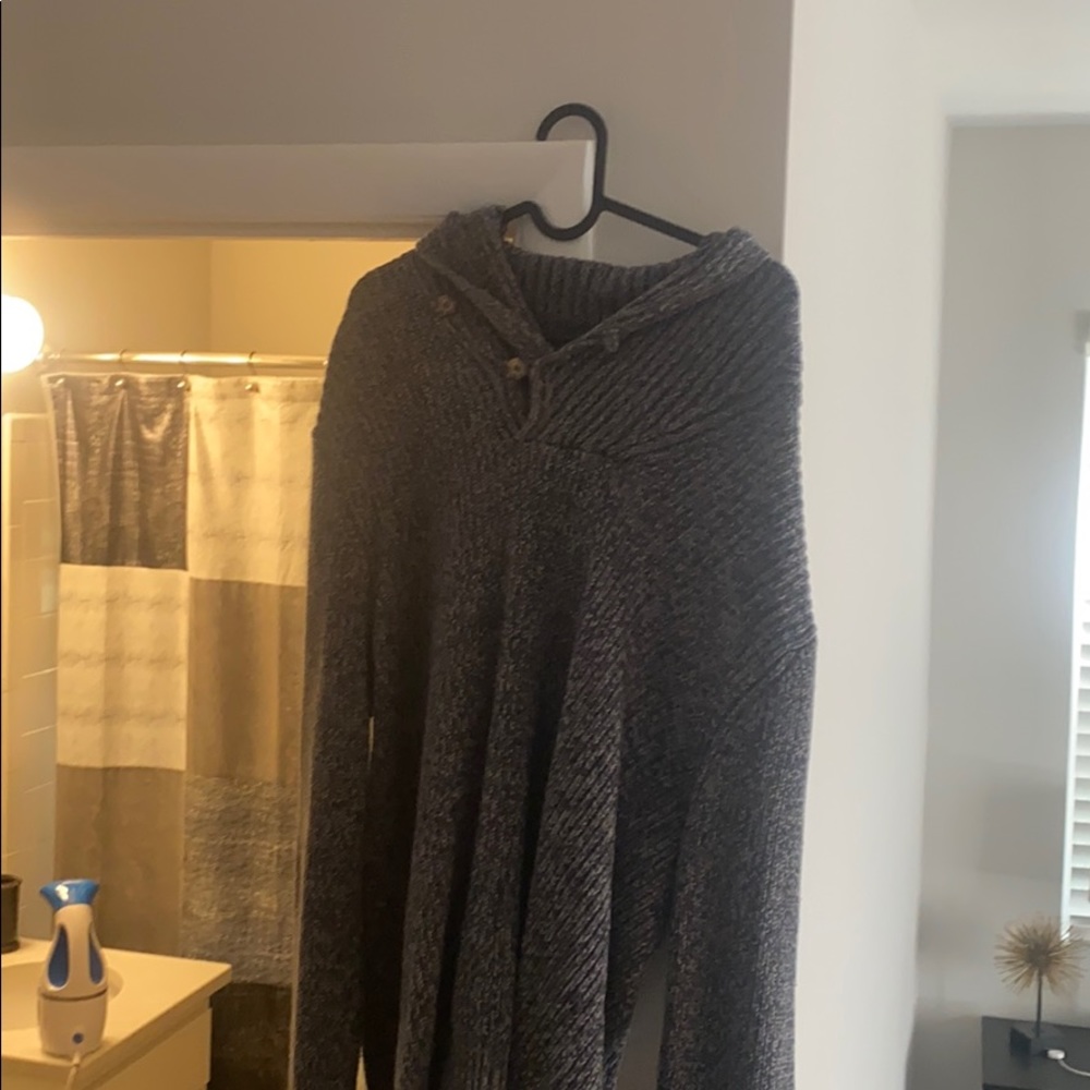 Men’s wool sweater